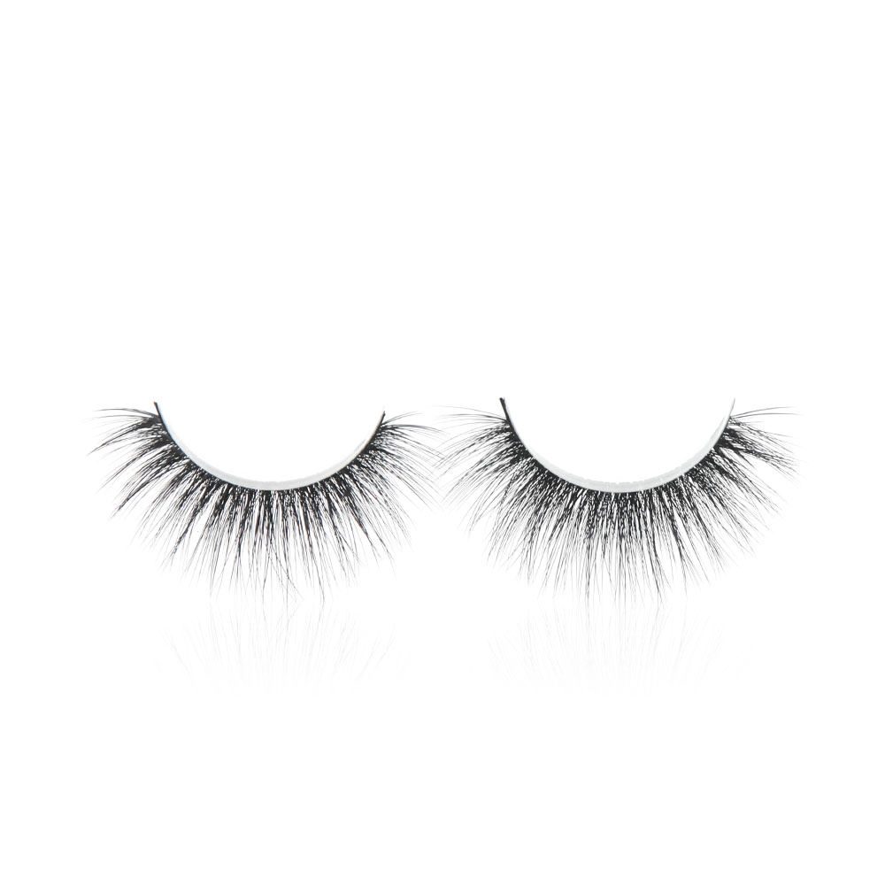 Eyelashes - daniela